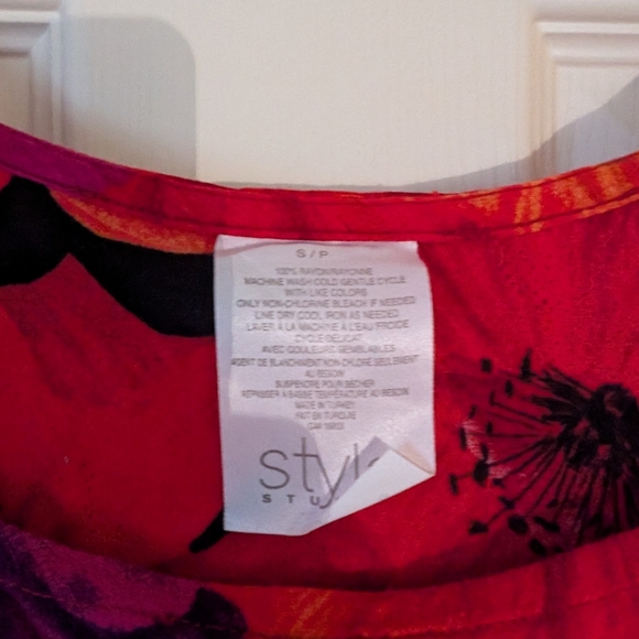 3/4 Dress - Picture 3 of 3